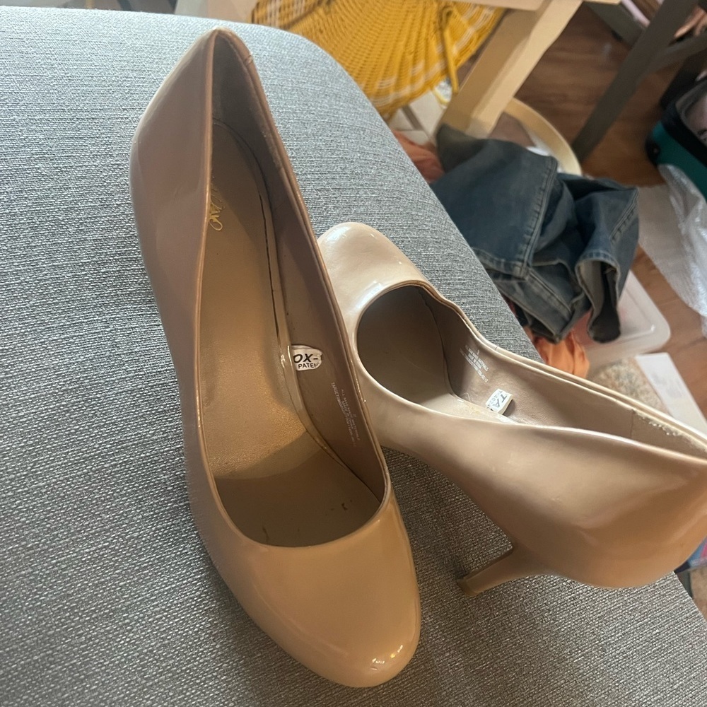Nude Women's Pumps Size 9